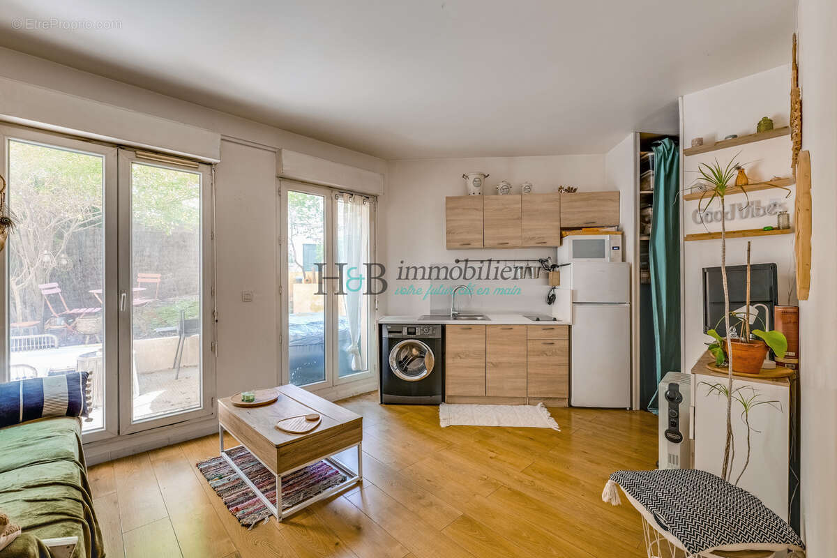 Appartement à PARIS-20E