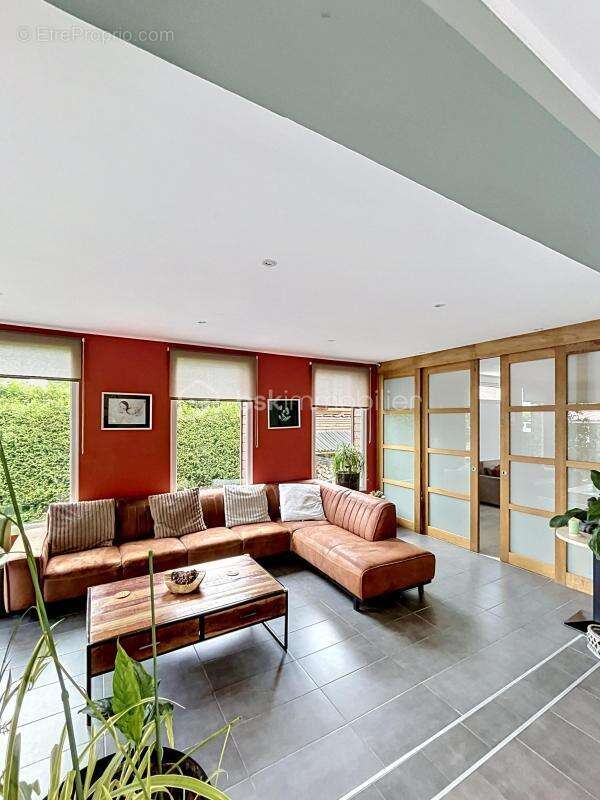 Propriété d'exception à Wattrelos - Élégante maison contemporaine avec vue sur champs !! - photo 2