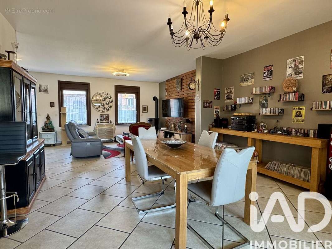 Photo 2 - Maison à NEUVILLE-SUR-ESCAUT