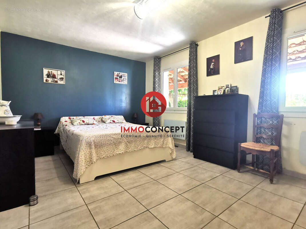Maison 132 m² à Venejan  - photo 9