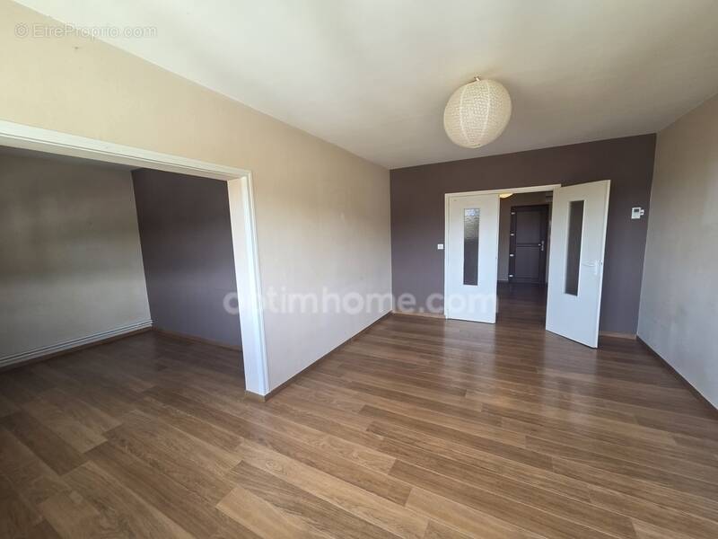 Appartement à BELLEVILLE-SUR-MEUSE