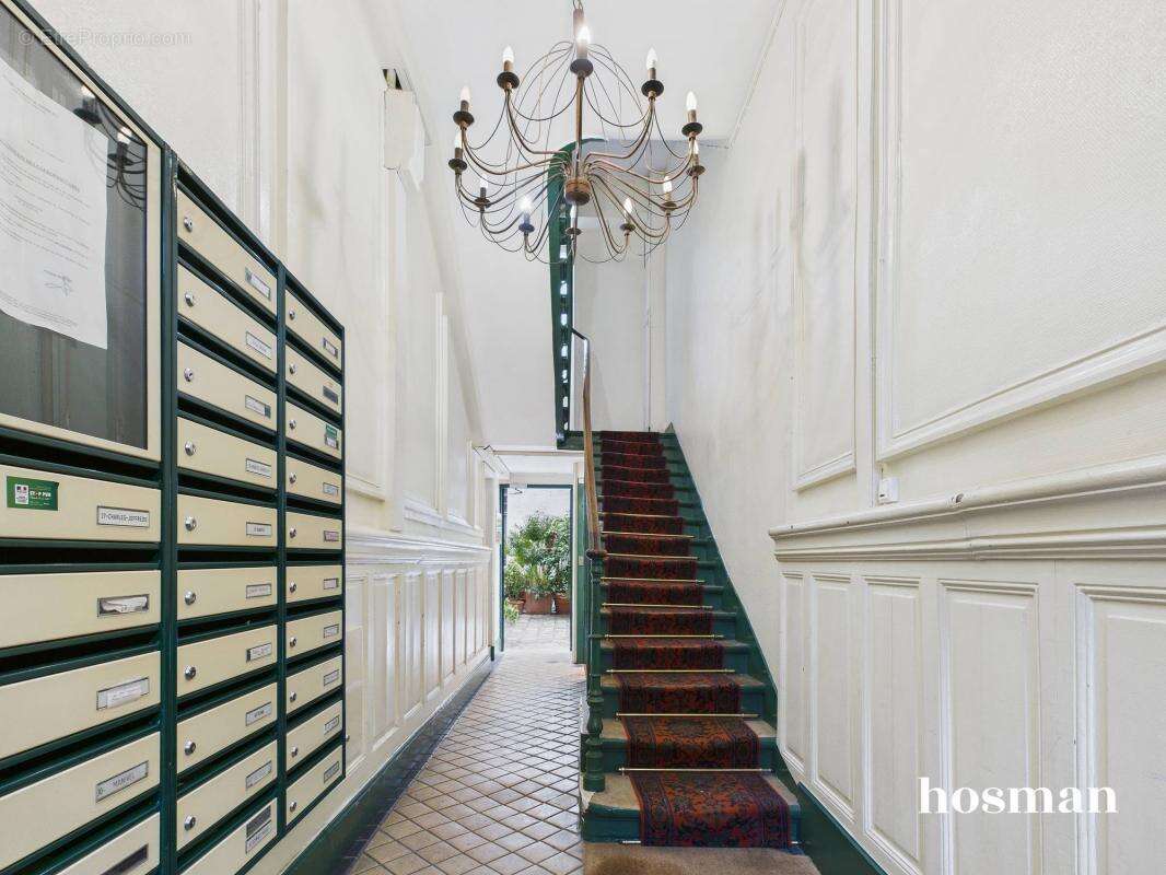 Appartement à NEUILLY-SUR-SEINE