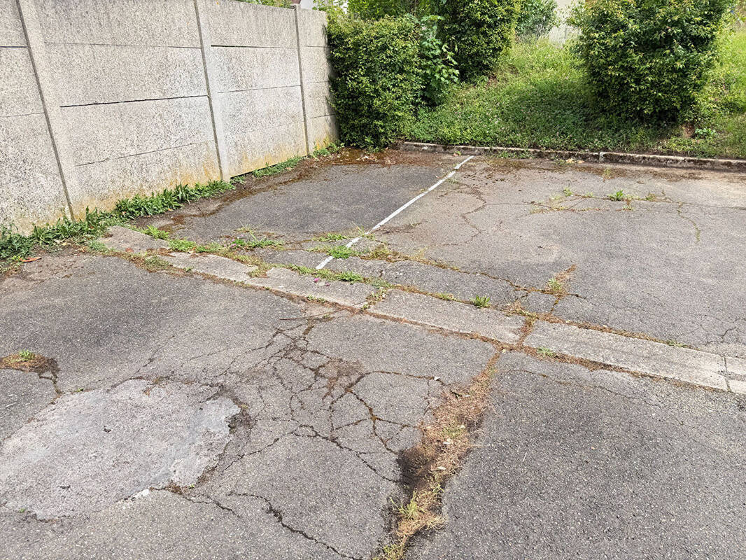 Parking à RUEIL-MALMAISON