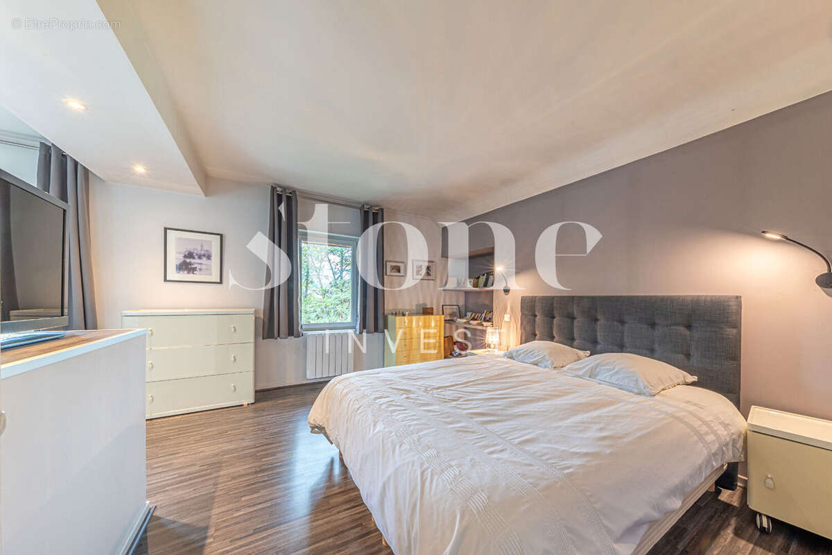 Maison à MENTHON-SAINT-BERNARD