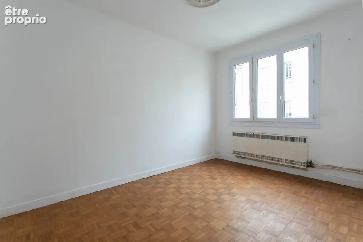 Nantes   Rue Noire   Spacieux T4 traversant de 88 m2, 3 chambres et cave - photo 3