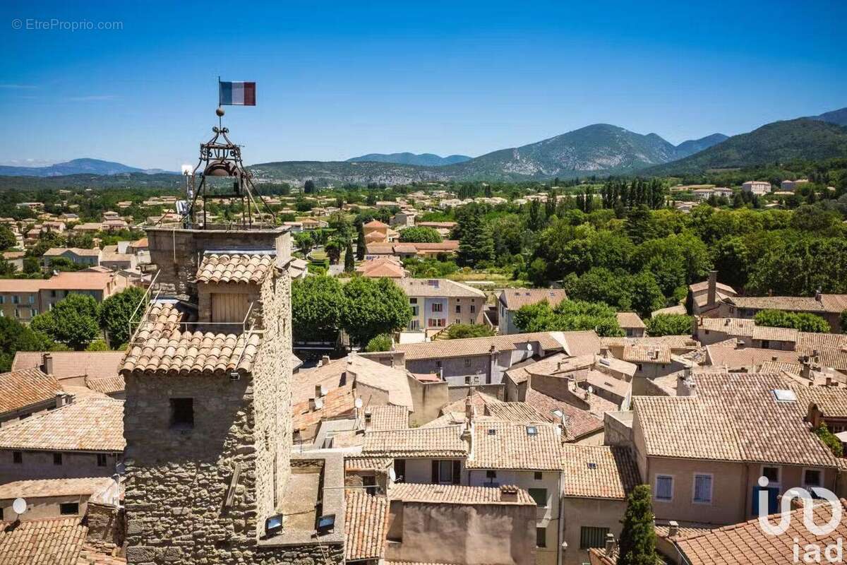 Photo 2 - Commerce à MALAUCENE