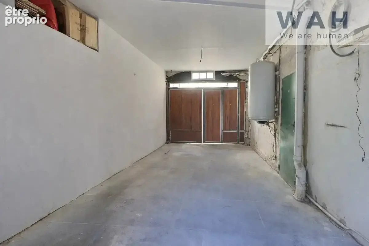 Maison de ville avec 2 studios indépendants, cour et garage - photo 12