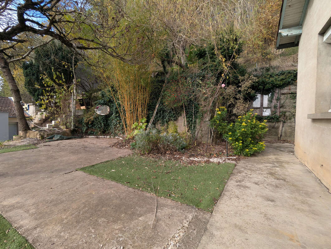 Maison à LABASTIDE-DE-LEVIS