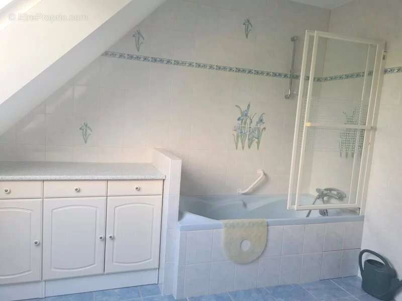 Maison à CHATELAUDREN