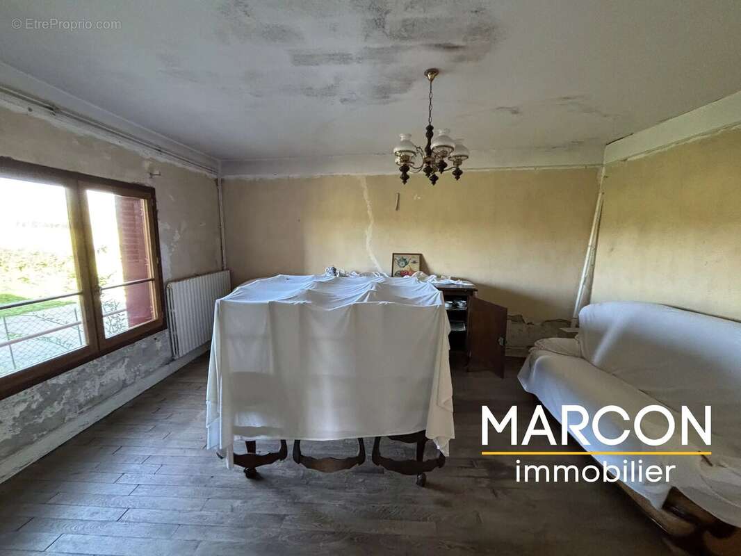 Vente maison secteur flayat - photo 8