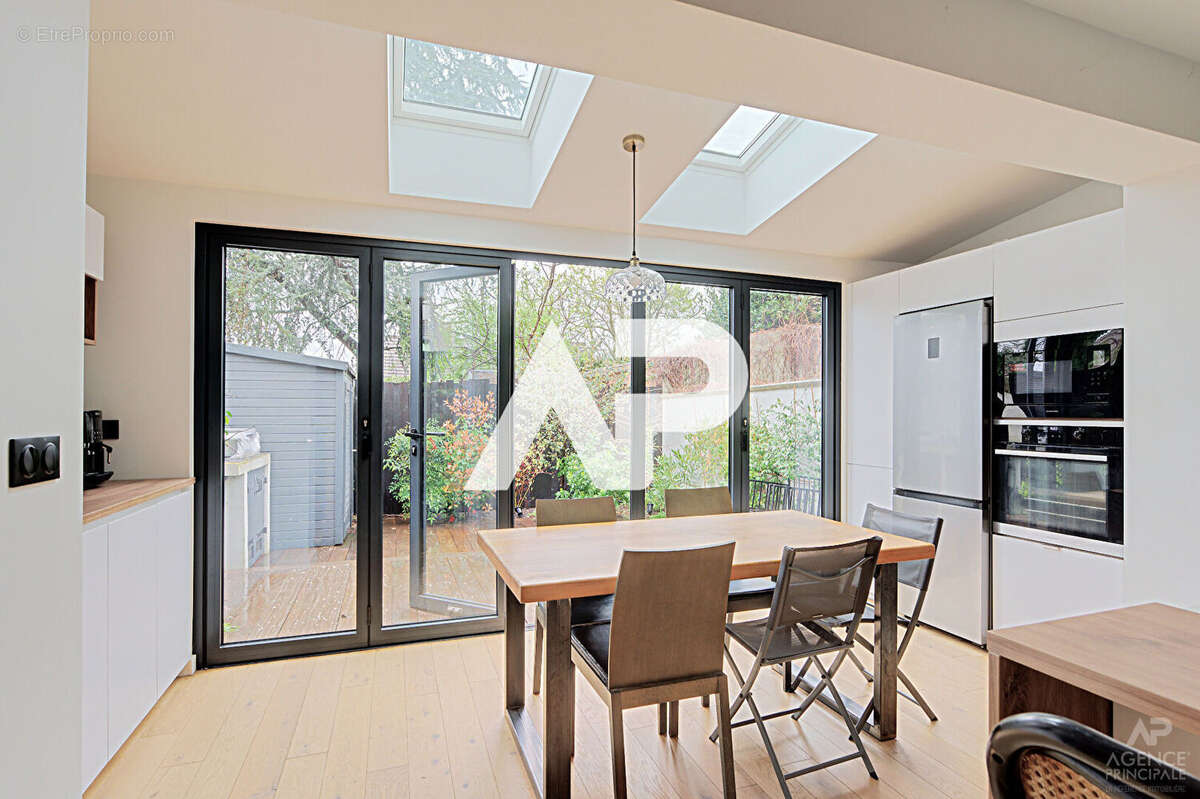 Maison à RUEIL-MALMAISON