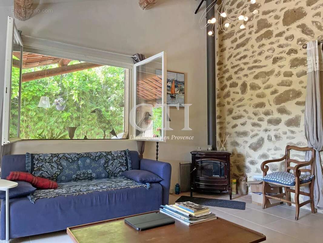 Maison à VAISON-LA-ROMAINE