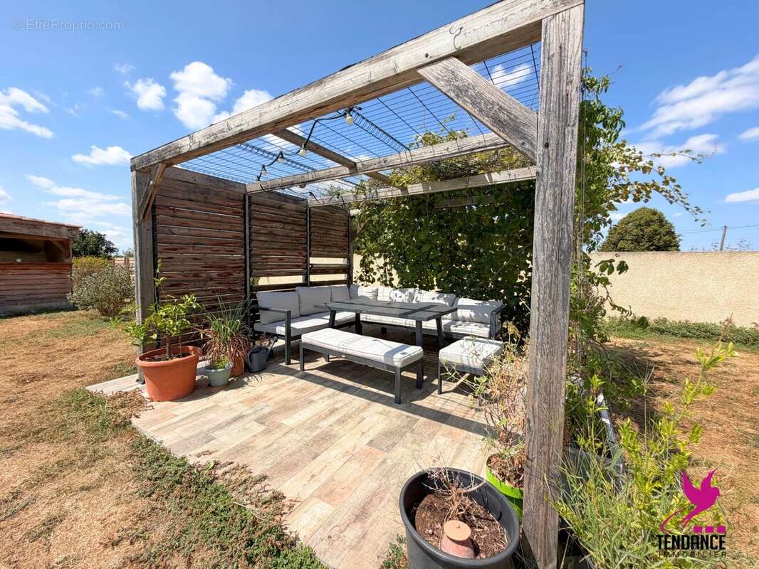 Villa de 200 m² sur 5 500 m² de terrain – potentiel de division - photo 15