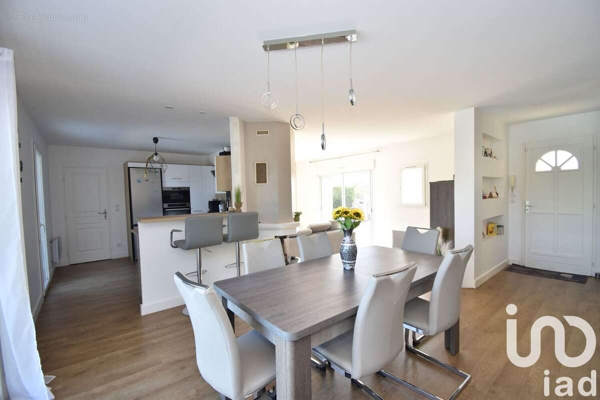 Photo 2 - Maison à SAINT-LYS