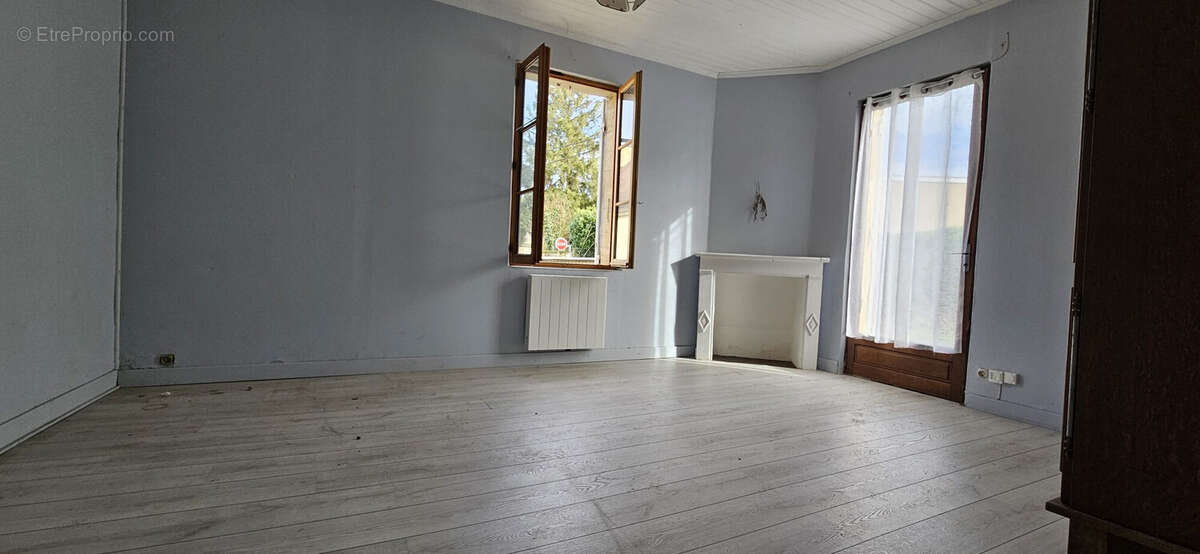 Maison à SAINT-LAURENT-DES-VIGNES