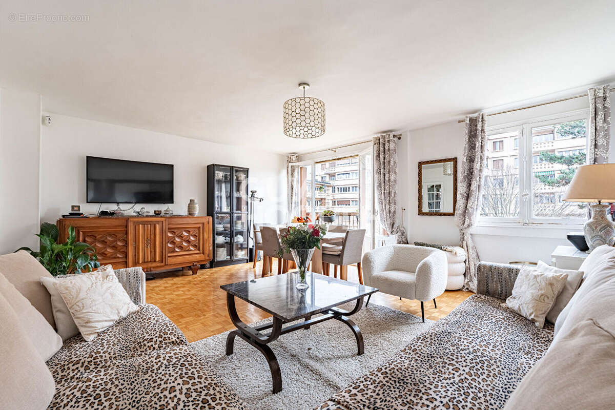 Appartement à ASNIERES-SUR-SEINE