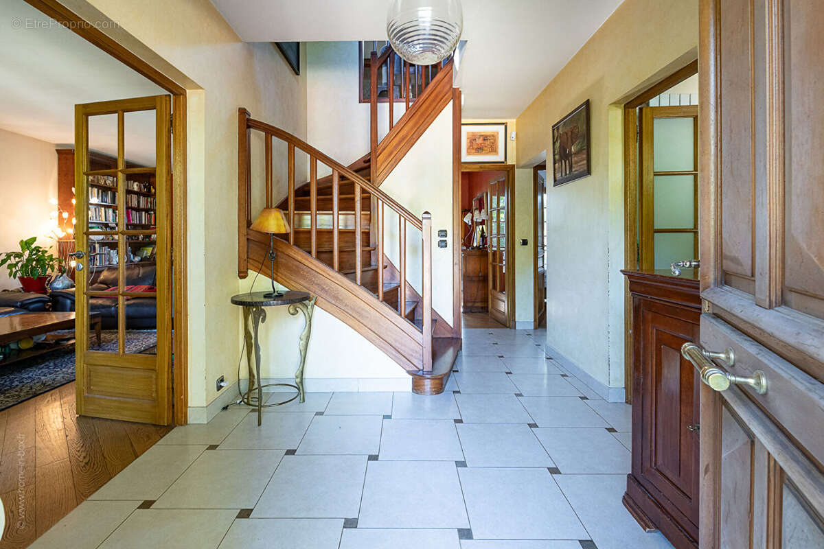 Maison 8 pièces 180 m2 - photo 3