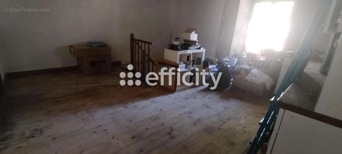 Maison 10 pièces 442 m² à vendre à Fournols (63980) - photo 13