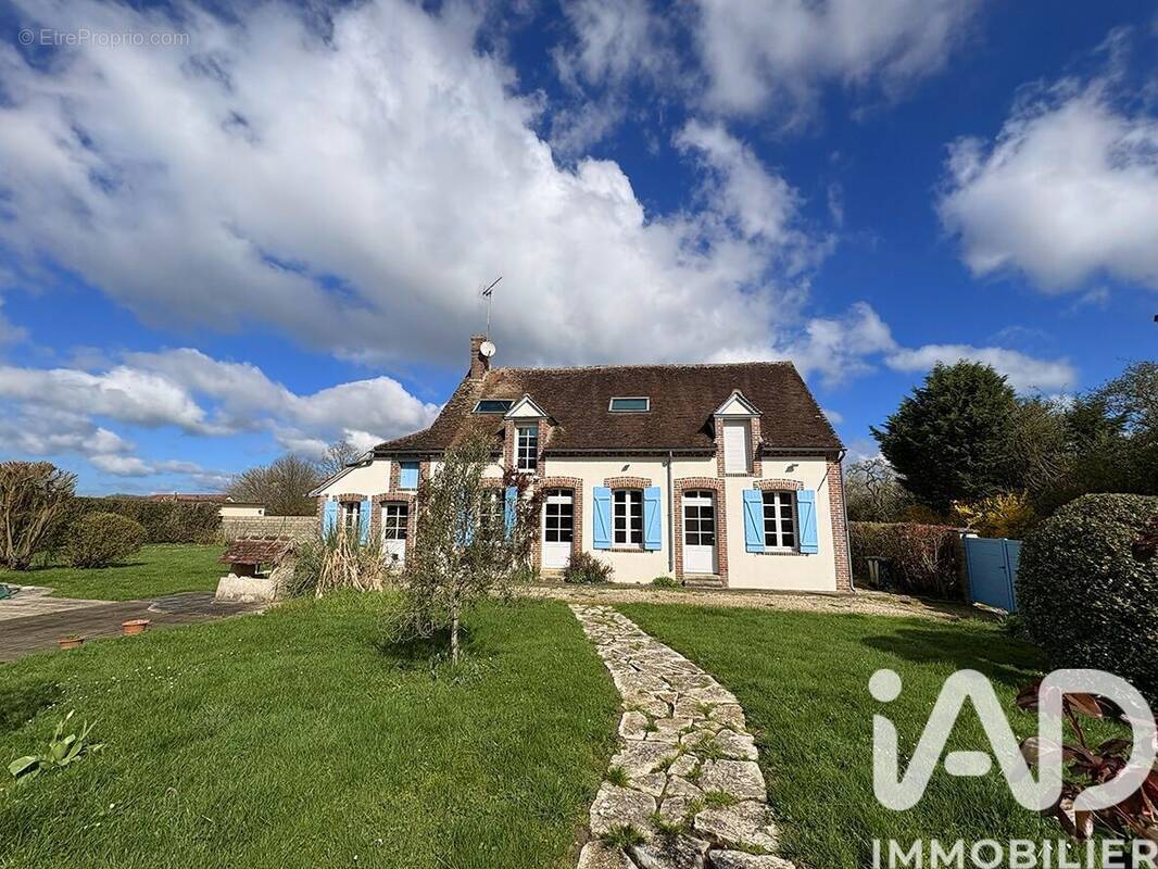 Photo 1 - Maison à CHARNY