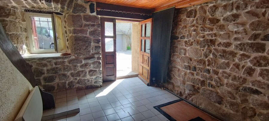 Maison à LACHAPELLE-SOUS-CHANEAC