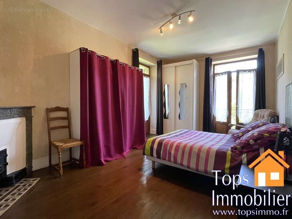 Maison à VILLENEUVE