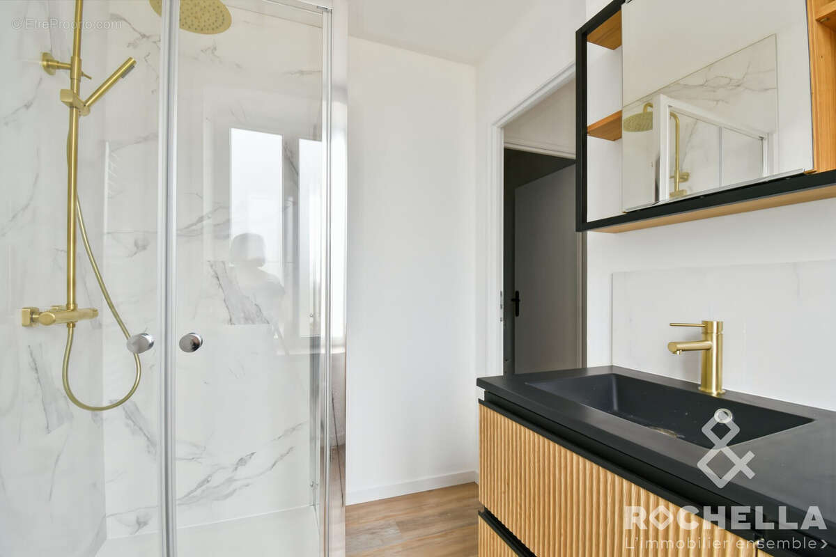 Maison à SAINT-JULIEN-DE-L&#039;ESCAP