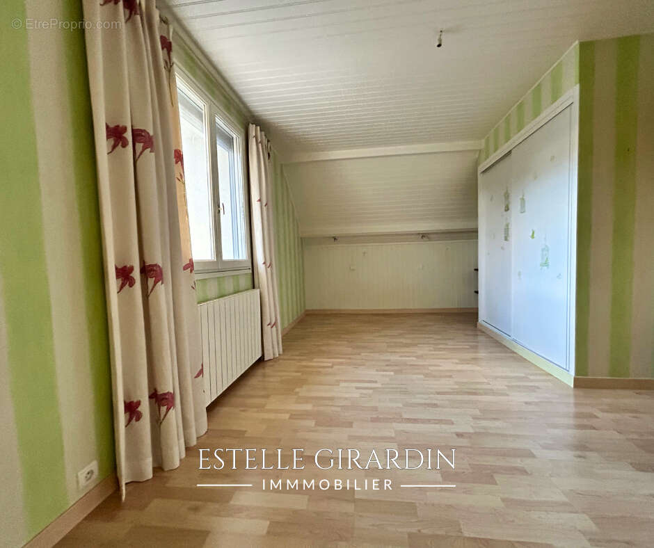 Maison de Loire typique avec jardin, 4 chambres et double garage - Mauves-sur-Loire - photo 7