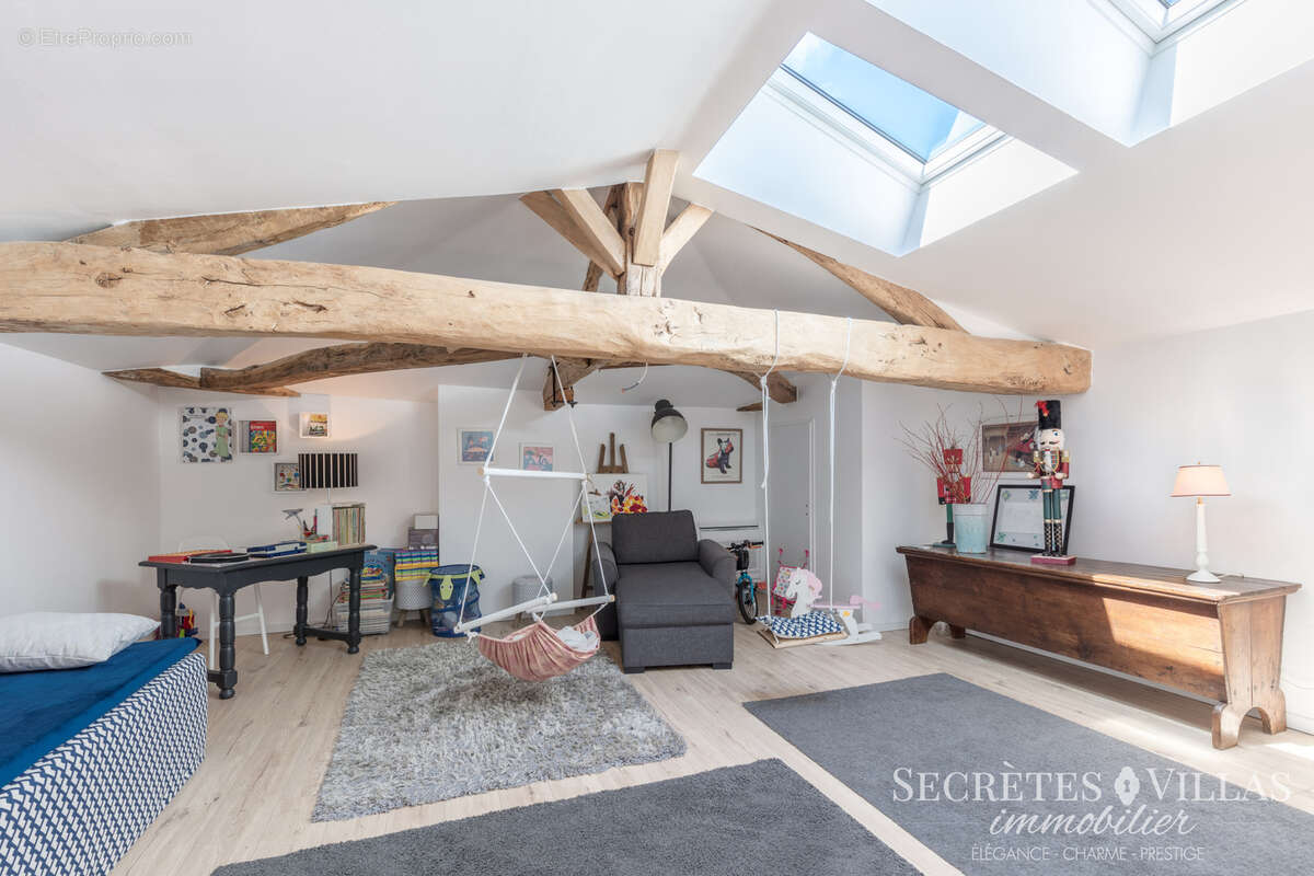 Maison à SAINT-EMILION