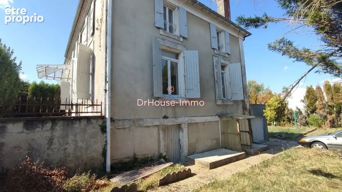 Maison 7 pièces 143 m² à vendre à Roumazieres-Loubert (16270) - photo 37