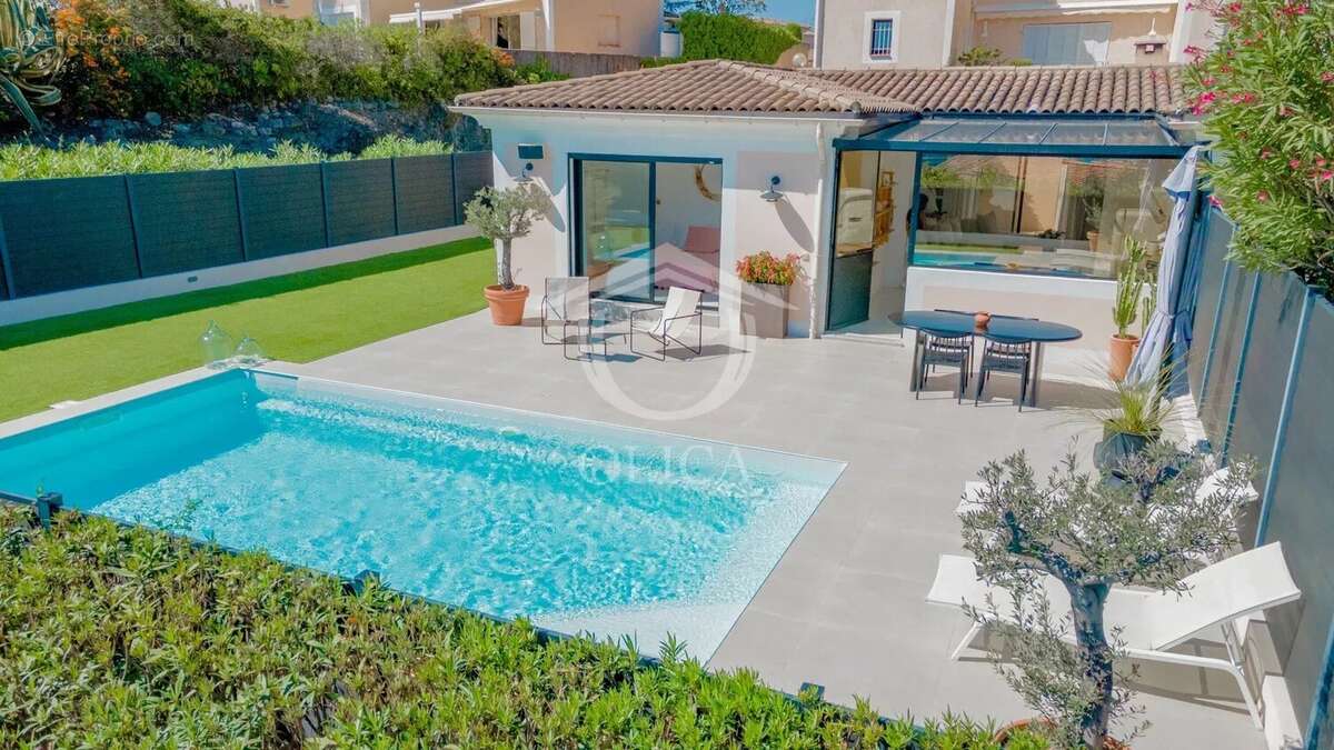 Maison à VILLENEUVE-LOUBET