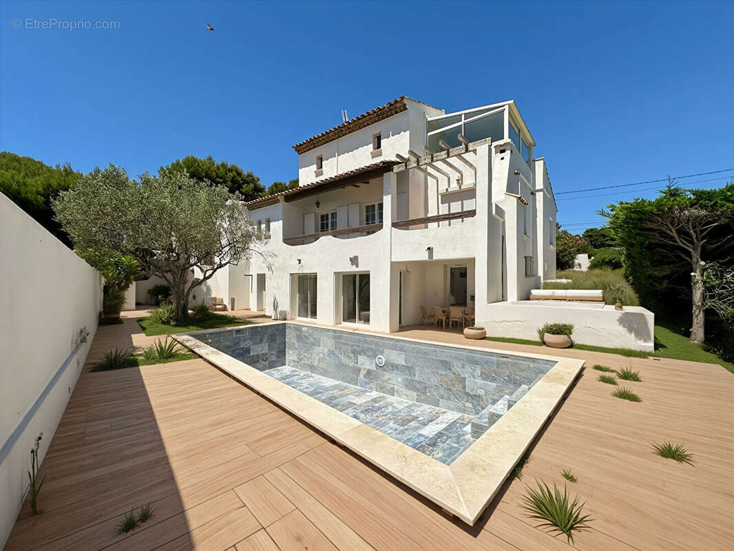 Maison 215m² à carry-le-rouet - photo 2