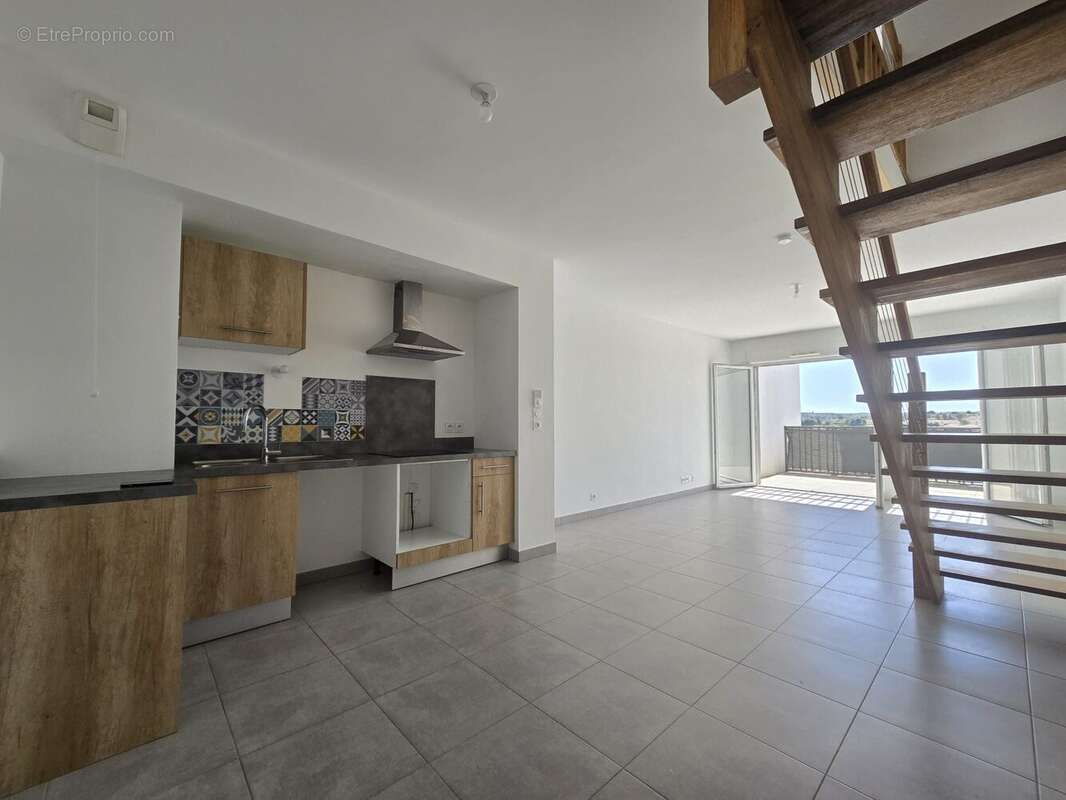 Appartement à LANCON-PROVENCE