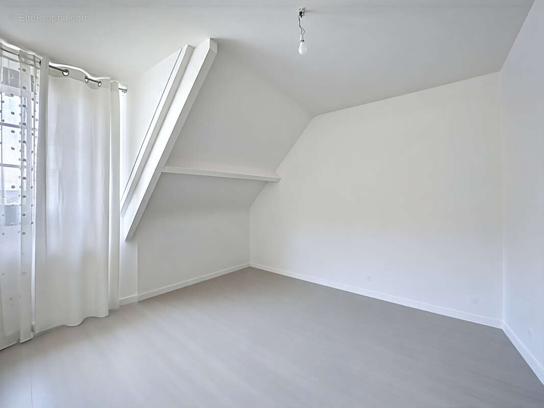 Maison à PARAY-VIEILLE-POSTE