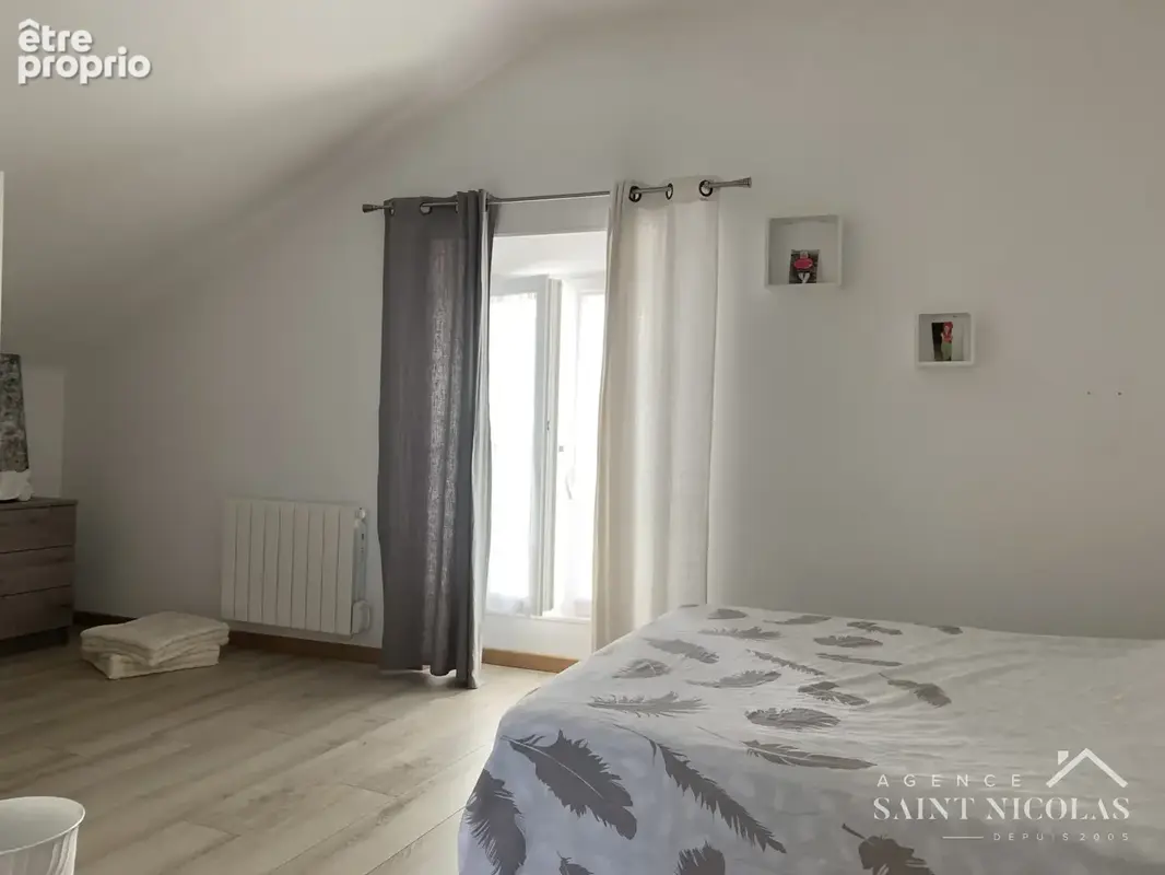 MEULAN CENTRE, maison de ville avec cour et garage, appartement type LOFT de 174 m2 et studio 40m2 - photo 13