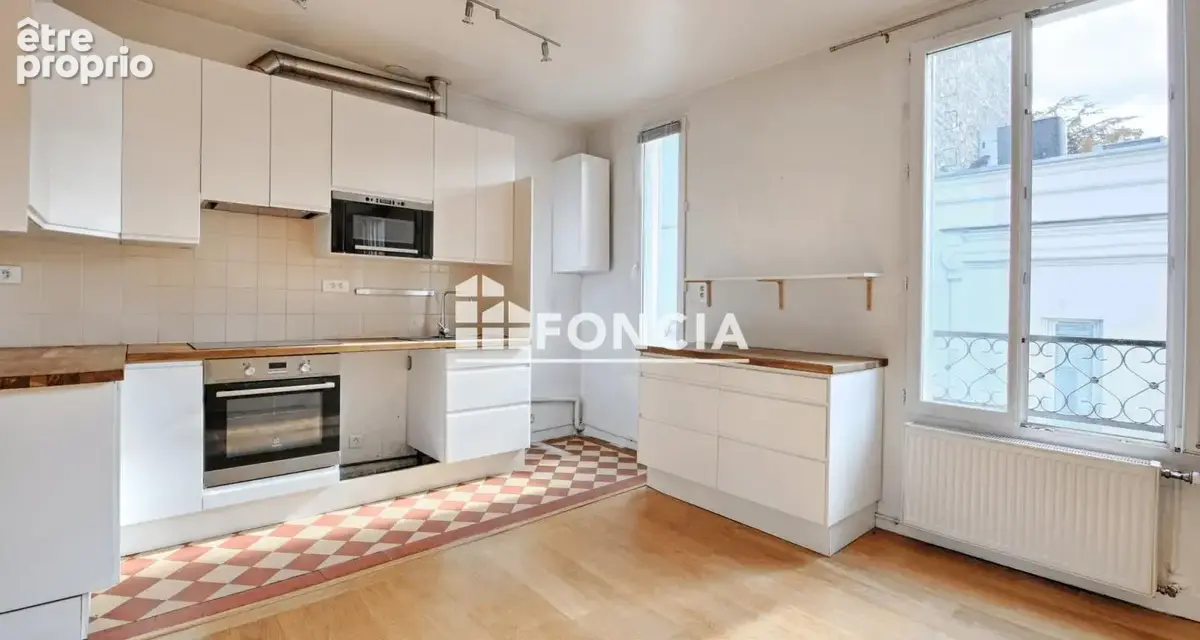 Appartement à PARIS-14E