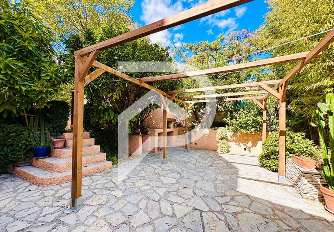 Maison à LA VALETTE-DU-VAR