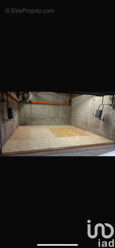 Photo 2 - Parking à PARIS-18E