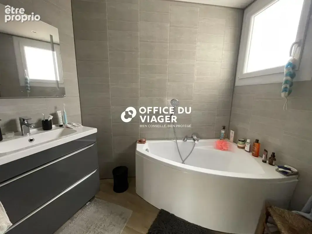 Maison - 5 pièces - 107,27 m² - photo 9