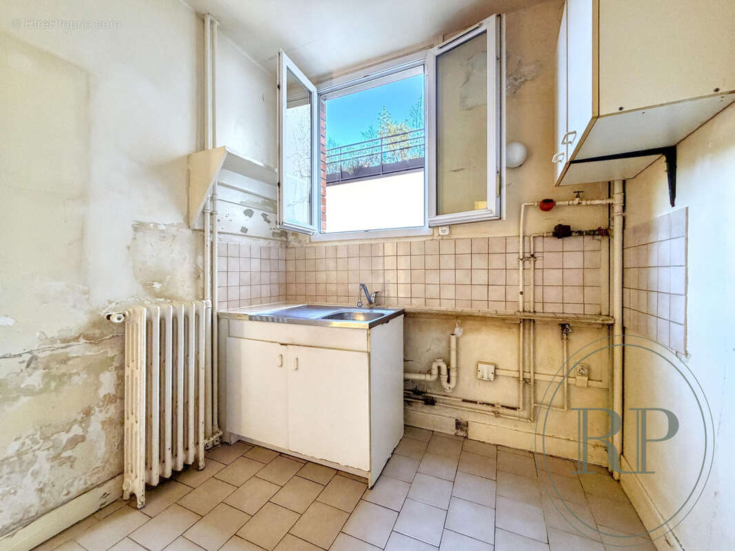Appartement à LEVALLOIS-PERRET