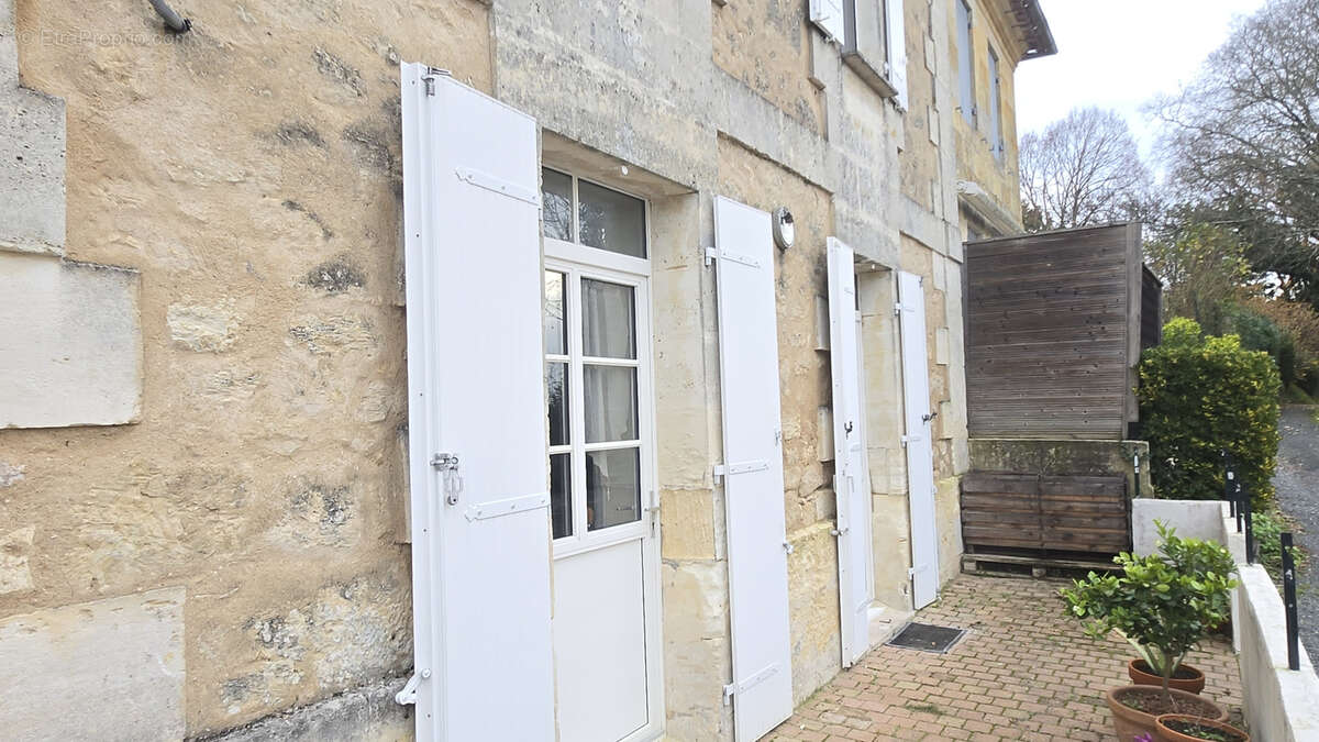 Maison à LA RIVIERE