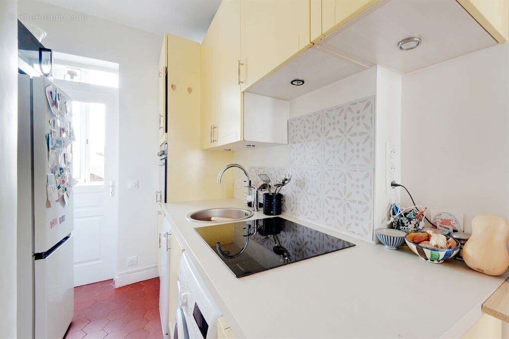 Appartement à PARIS-20E