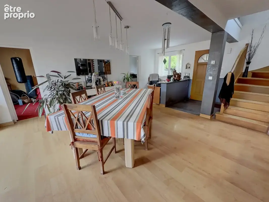 Maison 170 m2 avec jardin et spa proche centre-bourg** - photo 4
