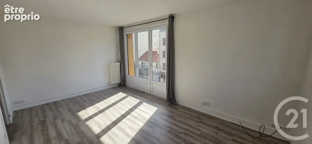 Appartement 2 pièces 42 m² à vendre à Saint-Maur-Des-Fosses (94100) - photo 2