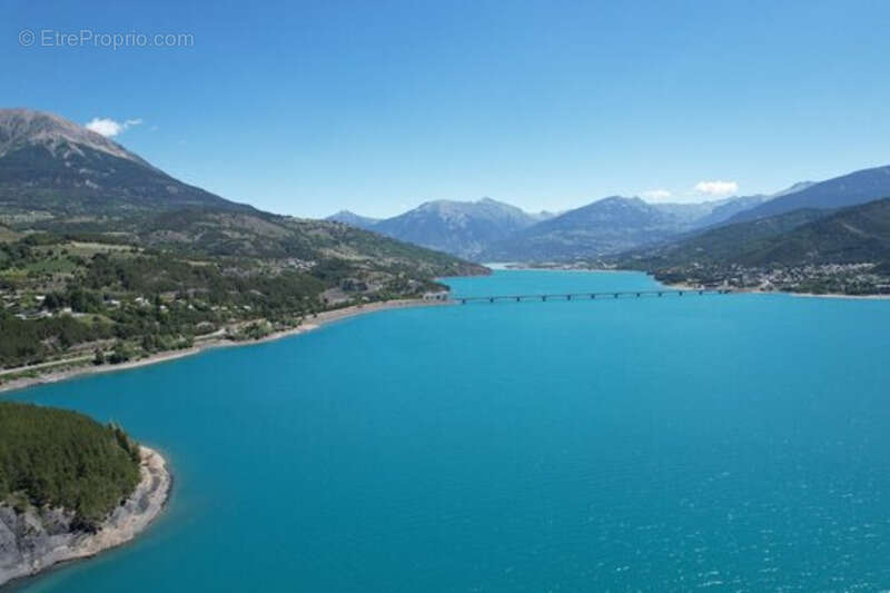 Commerce à SAVINES-LE-LAC