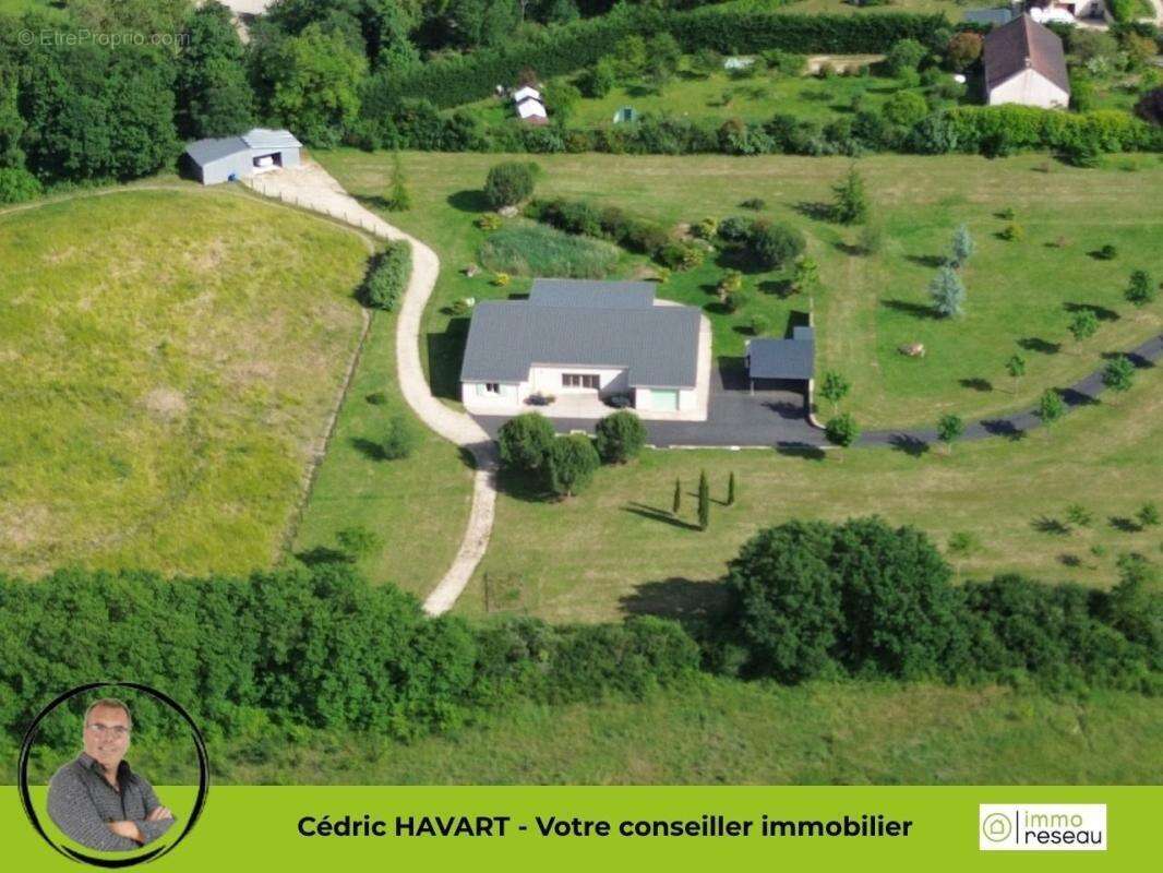 Maison 206 m² à Le Blanc  - photo 3