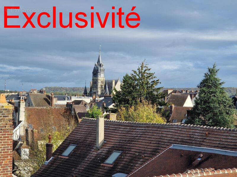 Appartement à COMPIEGNE
