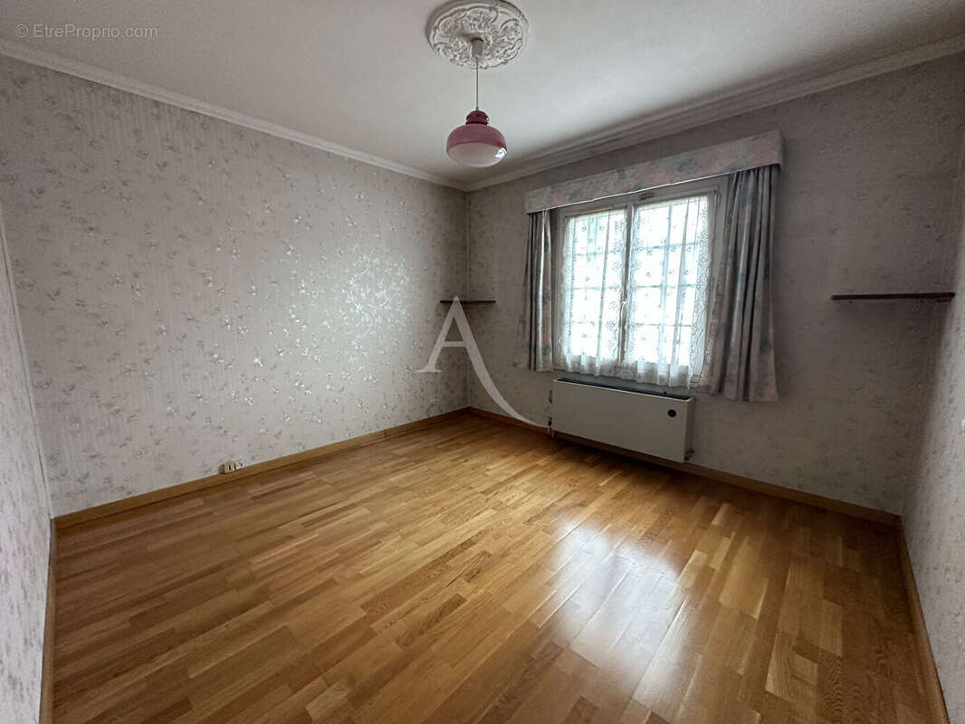 Maison à SAINT-PIERRE-DES-CORPS