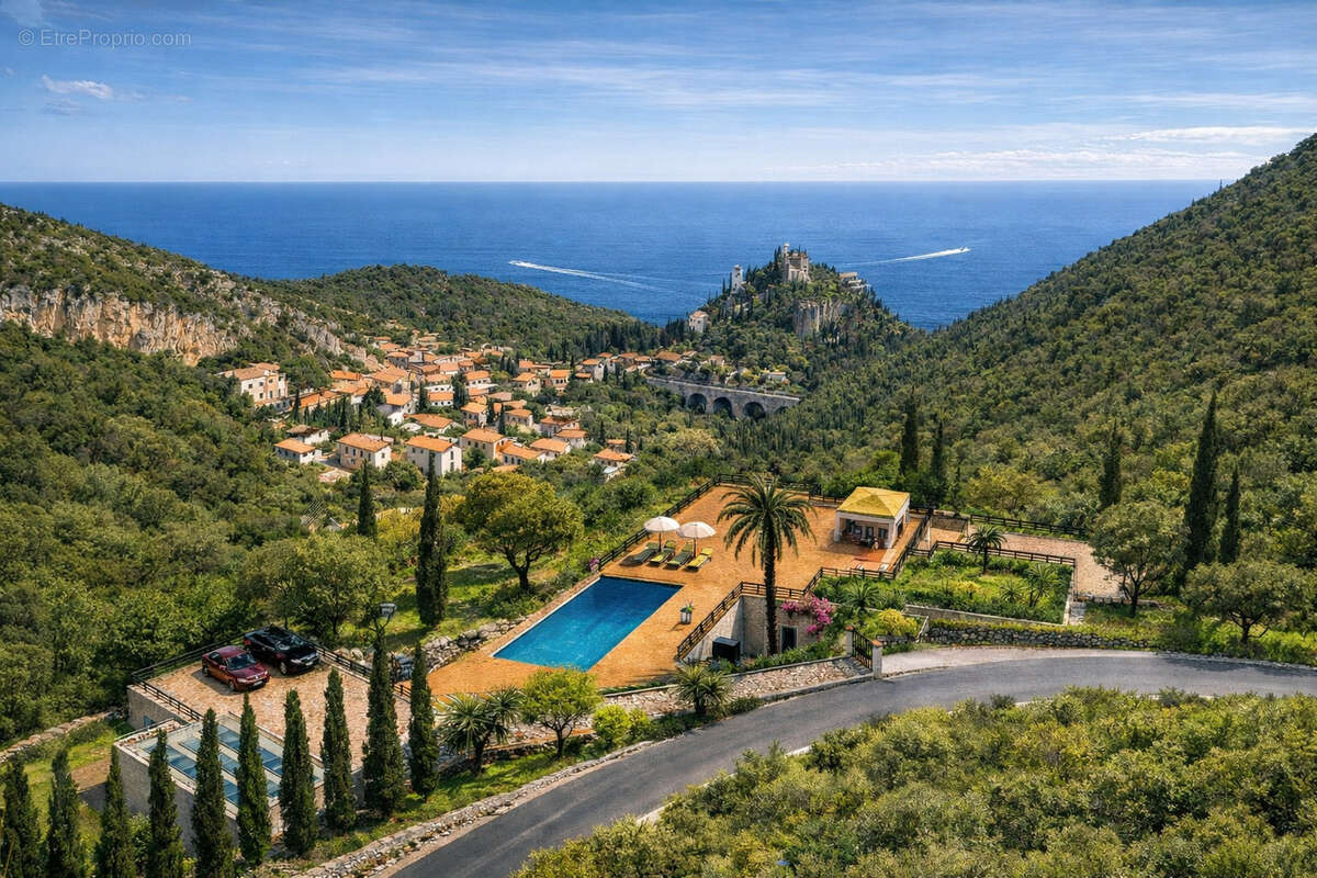 Maison à EZE