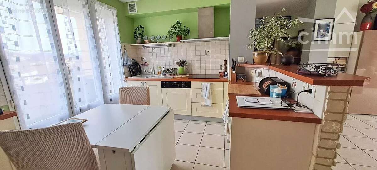 Appartement à LA TOUR-DU-PIN