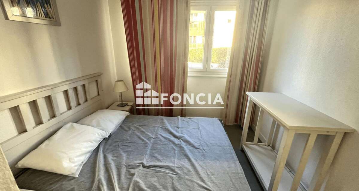 Appartement à LA LONDE-LES-MAURES